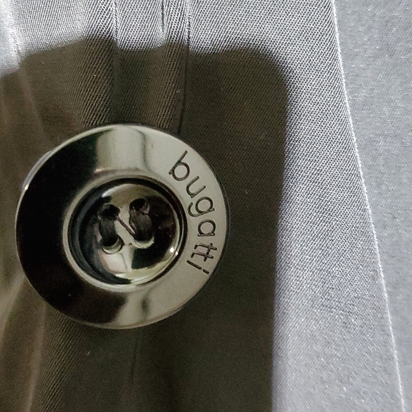 Bugatti Black Trench Coat - Size 44R - Picture 5 of 16